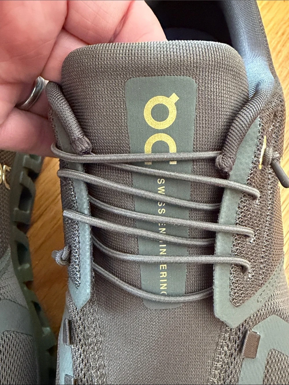 On Running Men's Cloud 6 Sneakers in Grizzly Grizzly(earth-toned brown)